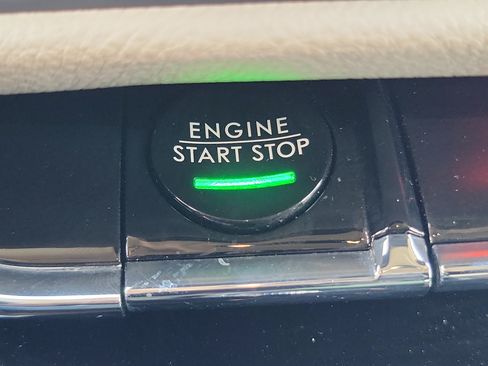 Used 2025 Lincoln Corsair Reserve FWD image 23