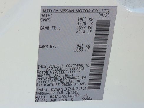 Used 2024 Nissan Altima 2.5 SV w/ SV Premium Package image 32