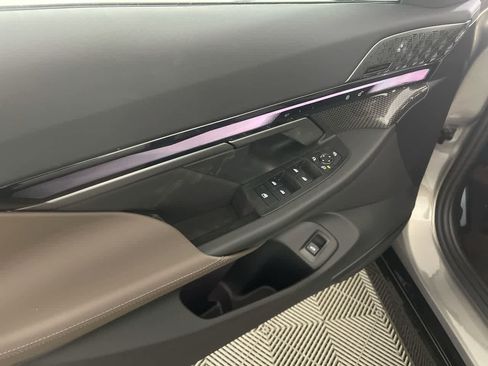 Used 2024 BMW i5 M60 w/ Premium Package image 11