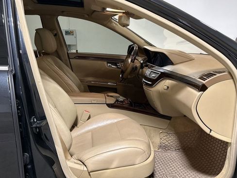 Used 2013 Mercedes-Benz S 550 4MATIC image 23