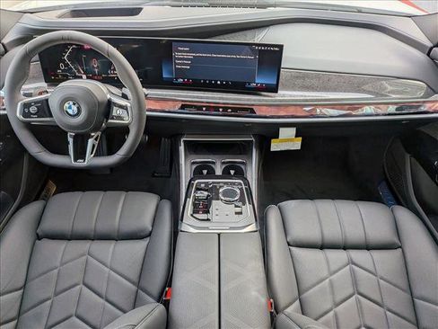 New 2026 BMW 760i xDrive AWD/4WD image 16