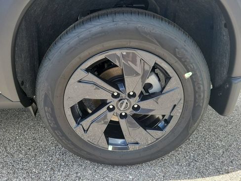 New 2026 Nissan Rogue SV AWD/4WD image 3