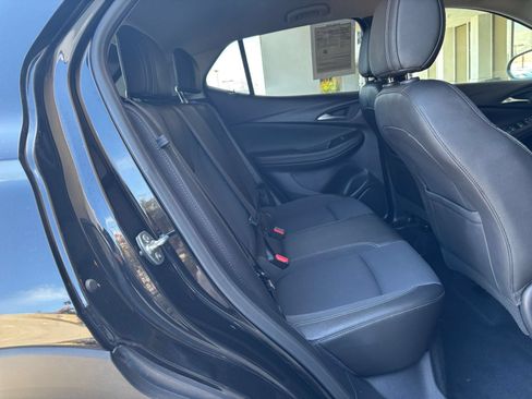 Used 2025 Buick Encore GX Preferred FWD image 40