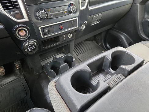 Used 2018 Nissan Titan S w/ GAWR Package AWD/4WD image 25