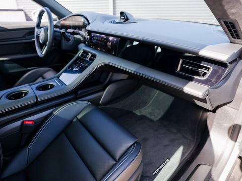 Certified 2025 Porsche Taycan GTS image 27