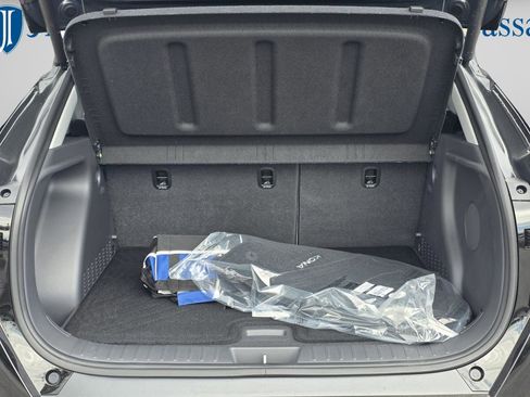 New 2026 Hyundai Kona Limited FWD image 8
