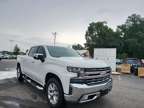 Used 2020 Chevrolet Silverado 1500 LTZ w/ LTZ Premium Package AWD/4WD image 7