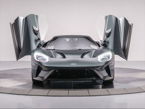 Used 2022 Ford GT image 34