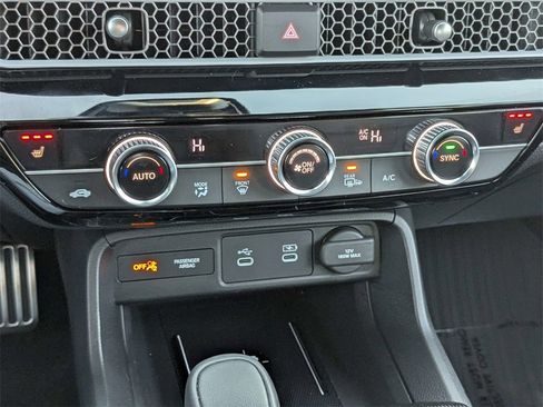 Used 2025 Honda Civic Sport Touring image 21