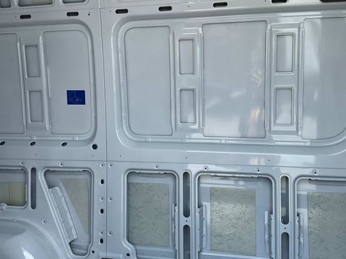 Used 2025 Mercedes-Benz Sprinter 2500 image 5