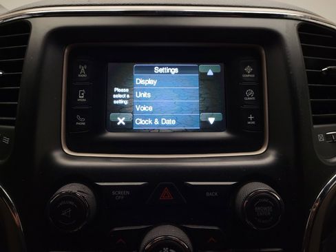 Used 2016 Jeep Grand Cherokee Laredo RWD image 25