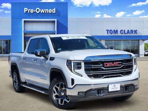 Used 2023 GMC Sierra 1500 SLT AWD/4WD image 1