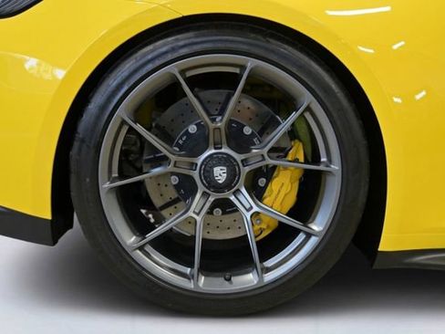 Used 2022 Porsche 911 GT3 RWD image 15