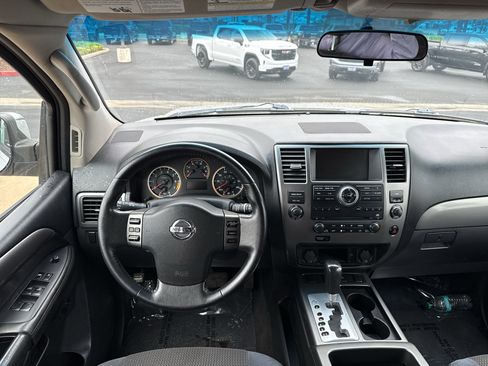 Used 2011 Nissan Armada SV RWD image 9