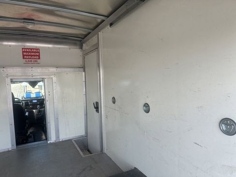 Used 2022 Ford Transit 350 DRW RWD image 15
