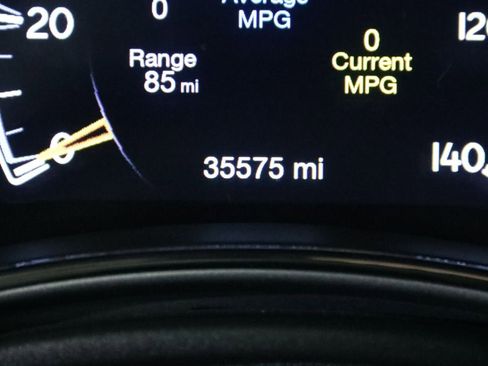 Used 2019 Jeep Grand Cherokee Altitude AWD/4WD image 15