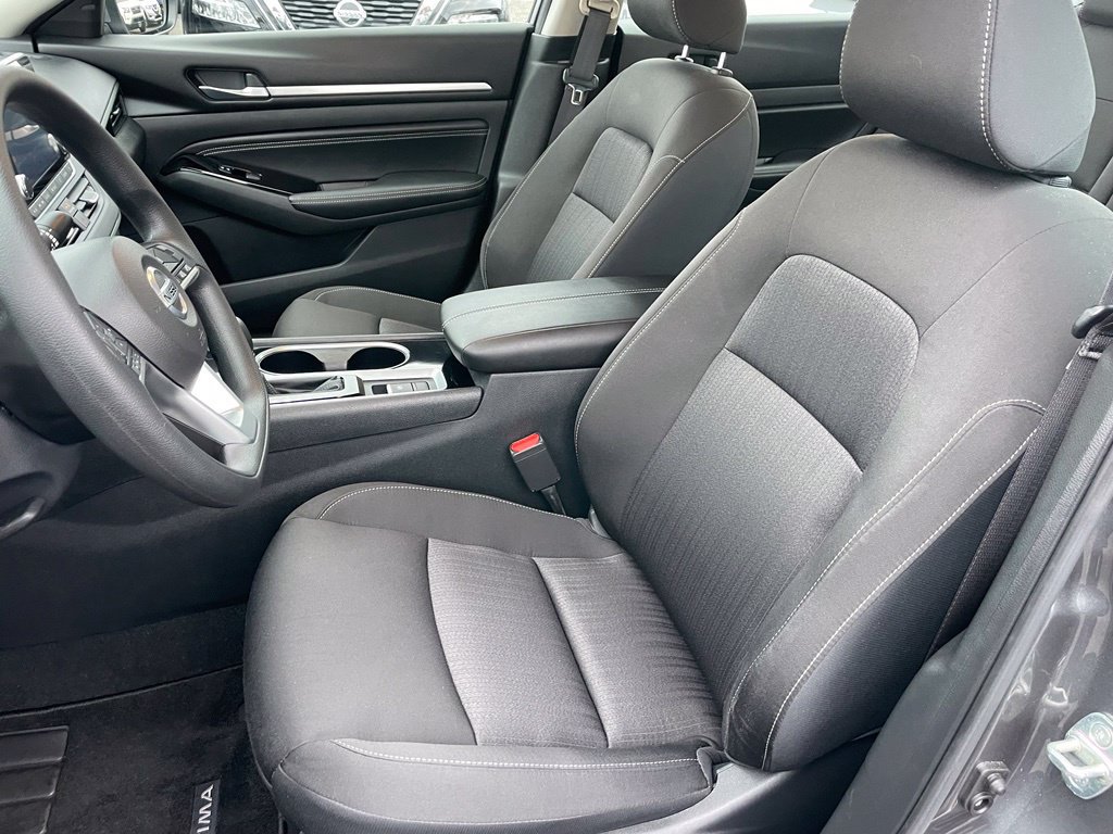 Used 2021 Nissan Altima 2.5 SV w/ SV Premium Package AWD/4WD image 7