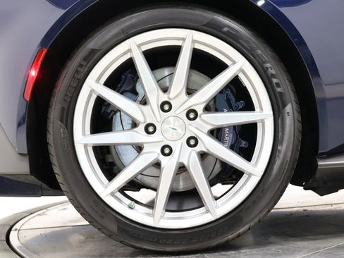 Used 2019 Aston Martin V8 Vantage Coupe RWD image 83