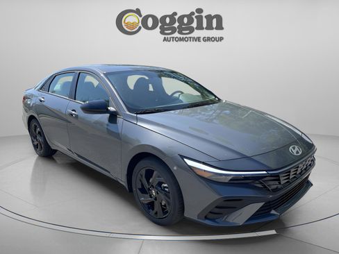 New 2026 Hyundai Elantra Sport image 8