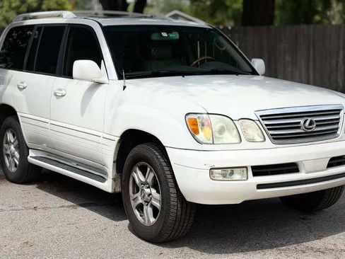 Used 2004 Lexus LX 470 4WD image 3