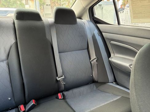 Used 2025 Nissan Versa SV image 35