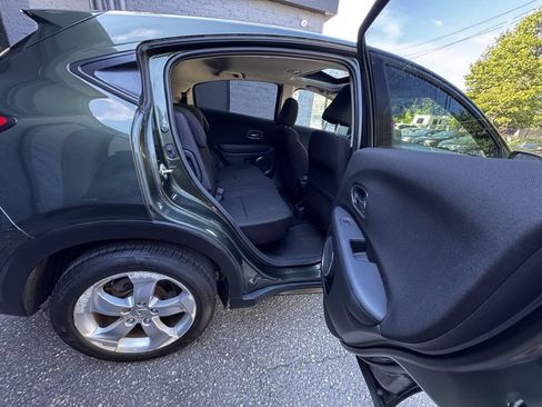 Used 2016 Honda HR-V EX image 15