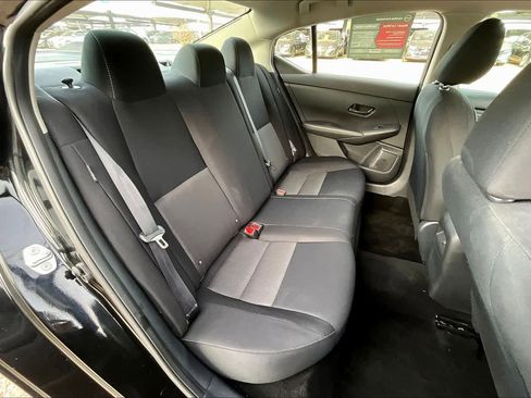 Used 2024 Nissan Sentra SV image 18