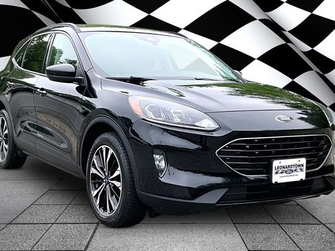 Certified 2022 Ford Escape SEL w/ SEL Stealth AWD Package image 11