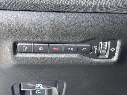 New 2026 Jeep Cherokee Laredo image 9