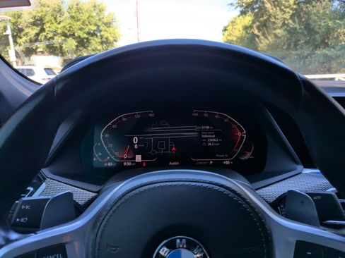 Used 2023 BMW X6 xDrive40i AWD/4WD image 16