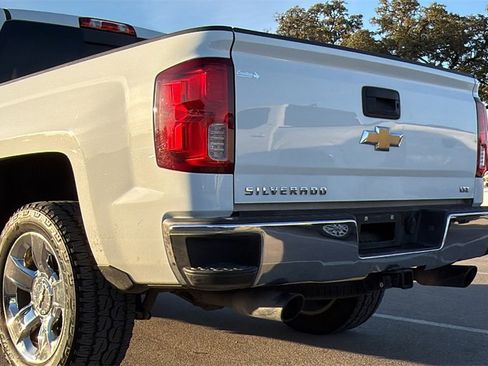 Used 2017 Chevrolet Silverado 1500 LTZ w/ Sport Package image 10