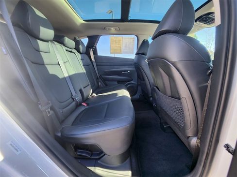 Certified 2025 Hyundai Tucson SEL image 12