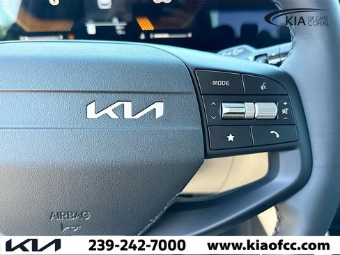 New 2026 Kia Sportage EX image 36