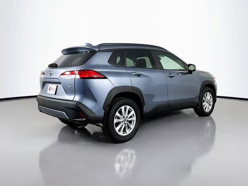 Certified 2022 Toyota Corolla Cross LE AWD/4WD image 7