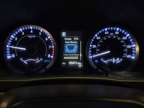 Used 2019 Toyota Highlander LE image 23