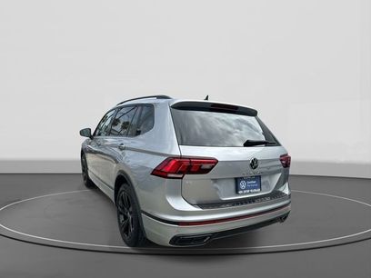 Certified 2023 Volkswagen Tiguan SE R-Line