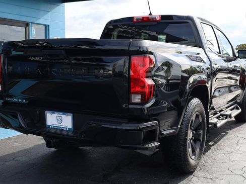 Used 2025 Chevrolet Colorado W/T w/ WT Custom Package RWD image 4