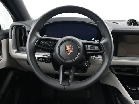 Certified 2026 Porsche Cayenne image 13