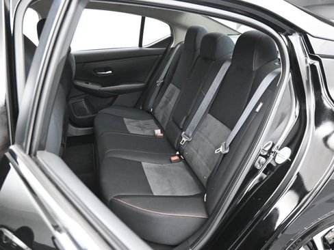 Used 2021 Nissan Sentra SR image 21