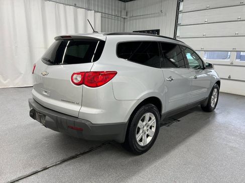Used 2011 Chevrolet Traverse LT AWD/4WD image 4