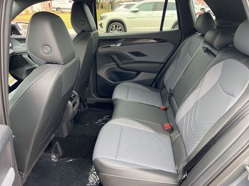 New 2026 Volkswagen Tiguan SE R-Line image 24