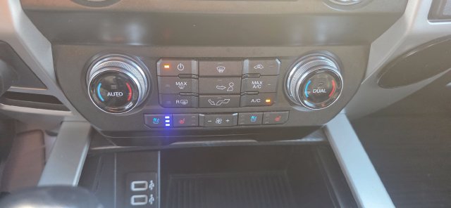 Used 2019 Ford F150 Lariat w/ Equipment Group 502A Luxury AWD/4WD image 23