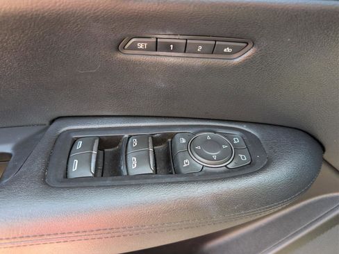 Used 2017 Cadillac XT5 Premium Luxury w/ Advanced Security Package image 14