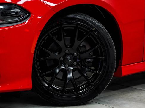 Used 2020 Dodge Charger GT RWD image 3