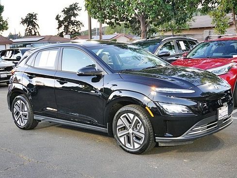 Certified 2023 Hyundai Kona Limited image 6