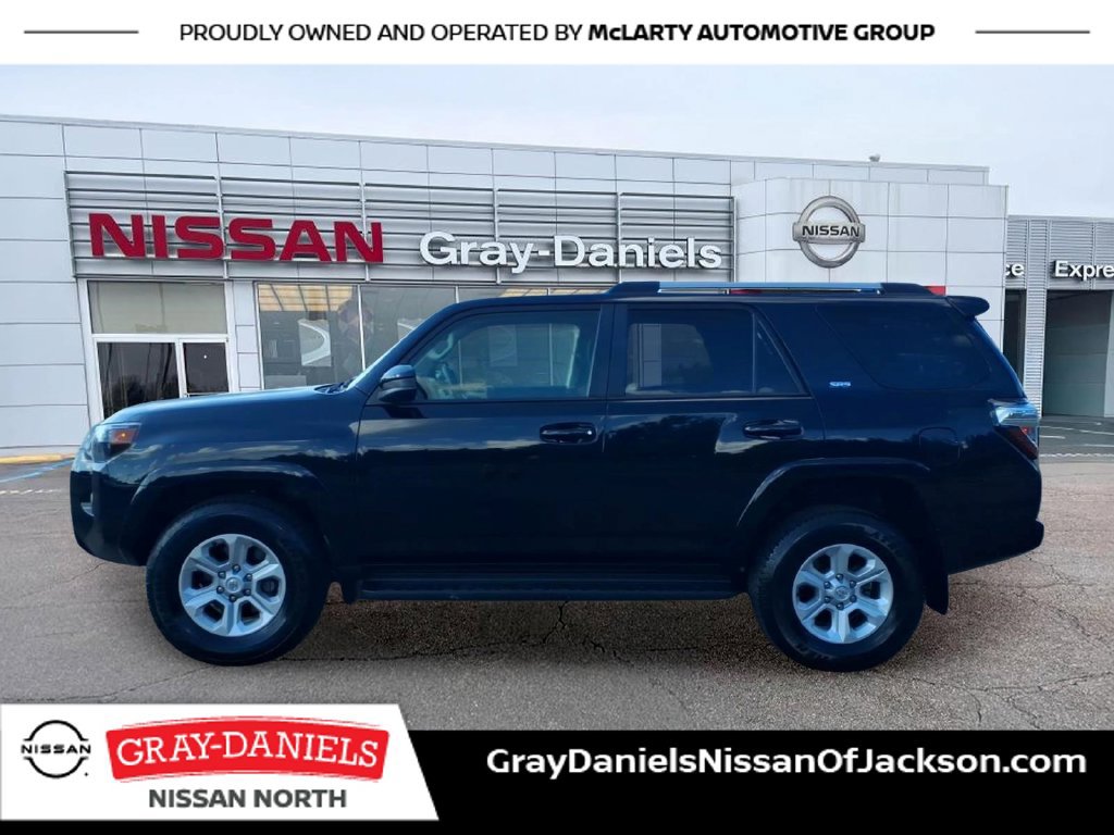 Used 2023 Toyota 4Runner SR5 AWD/4WD image 4