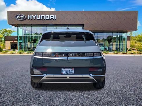 Used 2023 Hyundai Ioniq 5 SEL AWD/4WD image 3