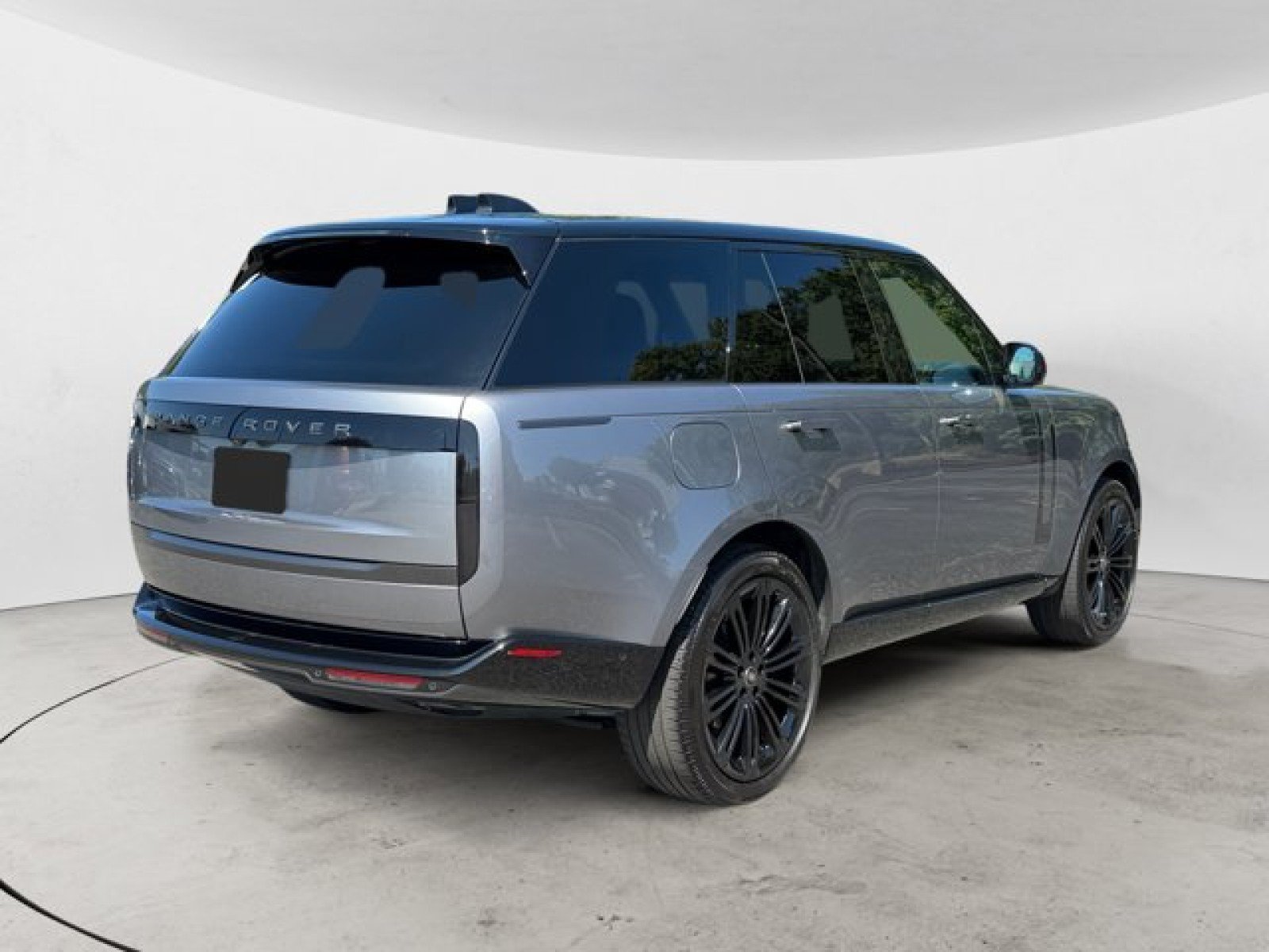 Certified 2025 Land Rover Range Rover SE AWD/4WD image 4