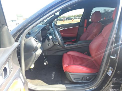 Used 2025 Genesis G70 2.5T w/ Sport Prestige Package image 7