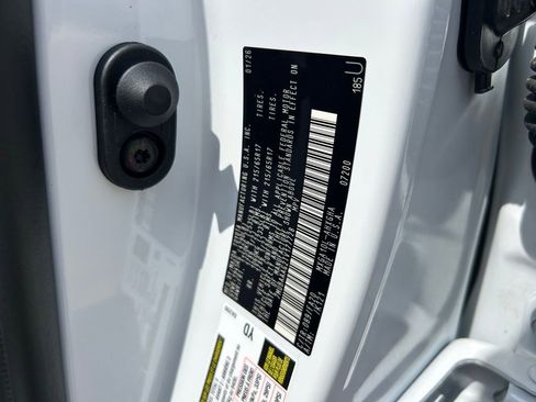 Used 2026 Toyota Corolla Cross LE w/ Moonroof Package image 10